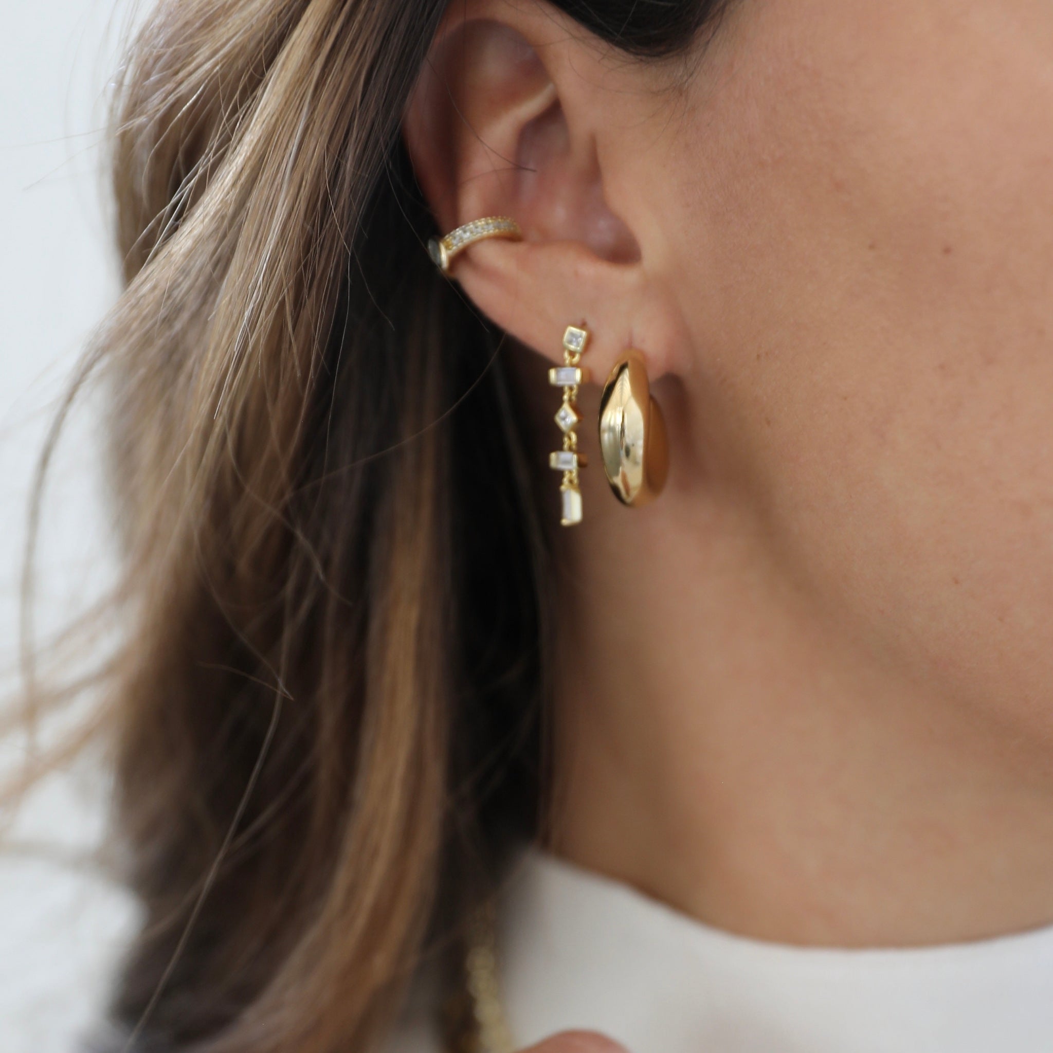 Ayla chunky waterproof hollow gold hoop earrings 1 inch diameter in surgical steel with dainty stone drop earring – Nikki E. Designs